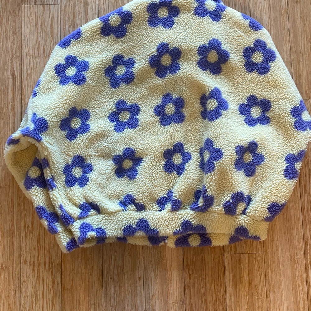 Small Pretty Garbage Sweater - Picture 3 of 3